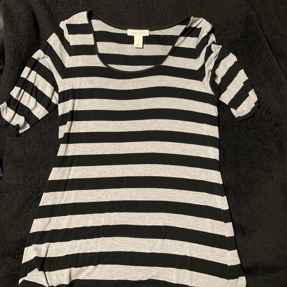 White House Black Market - Black & Gray Stripe 👚